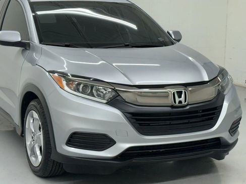Used 2019 Honda HR-V LX image 11