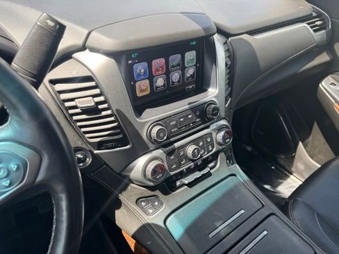 Used 2019 Chevrolet Suburban Premier AWD/4WD image 18