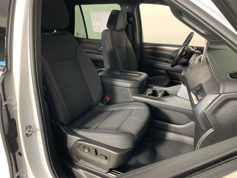 Used 2022 GMC Yukon SLE w/ Gmc Pro Safety Plus Package image 37