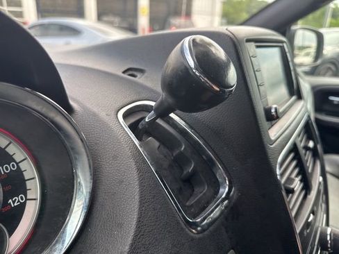 Used 2019 Dodge Grand Caravan GT FWD image 19