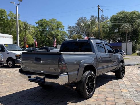 Used 2014 Toyota Tacoma PreRunner w/ SR5 Package image 5