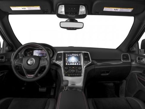 Used 2017 Jeep Grand Cherokee Trailhawk image 11