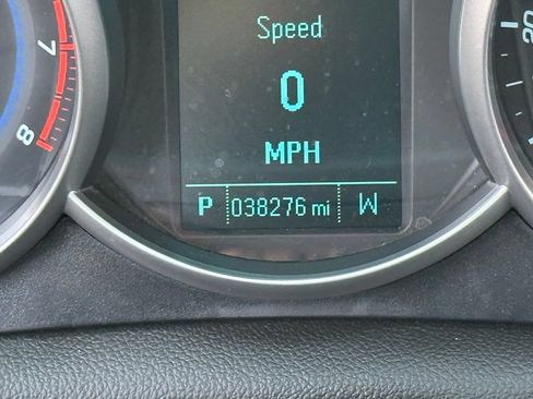 Used 2014 Chevrolet Cruze LS FWD image 17