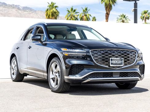 Used 2026 Genesis GV70 2.5T Advanced AWD/4WD image 2