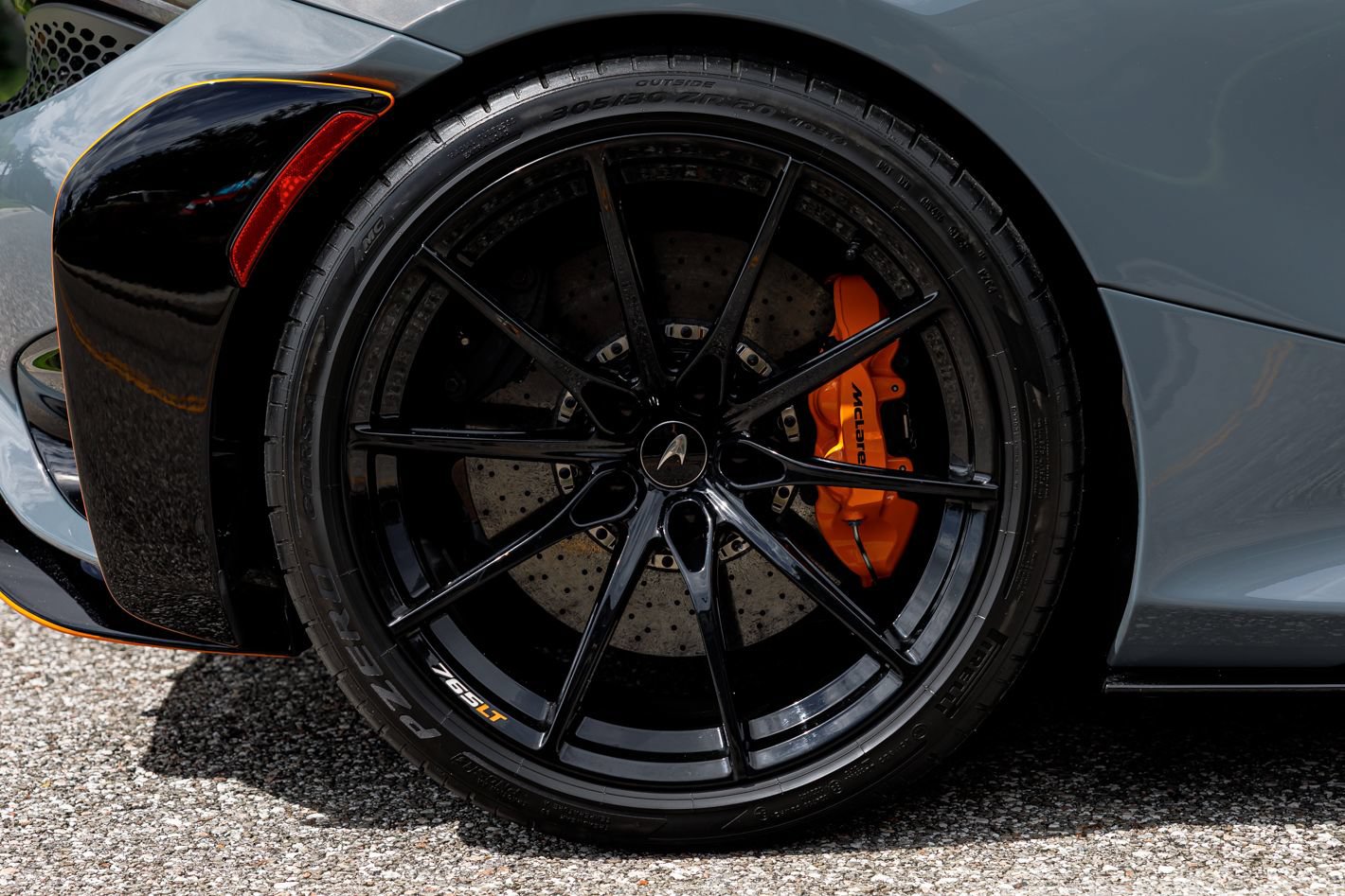 Used 2022 McLaren 765LT RWD image 20