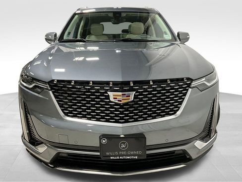 Used 2022 Cadillac XT6 Premium Luxury w/ Technology Package image 3
