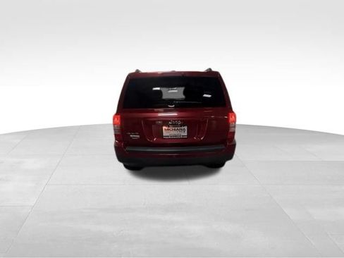 Used 2017 Jeep Patriot Sport w/ Power Value Group AWD/4WD image 8