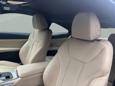 Used 2023 BMW 430i xDrive Coupe w/ M Sport Package image 17