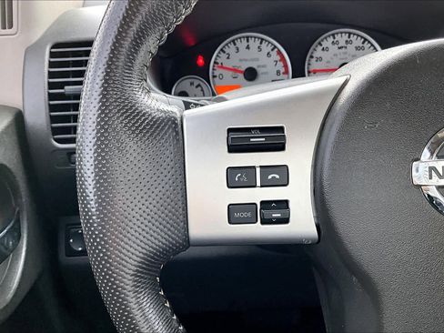 Used 2015 Nissan Xterra PRO-4X w/ Nevada Tow Package image 23