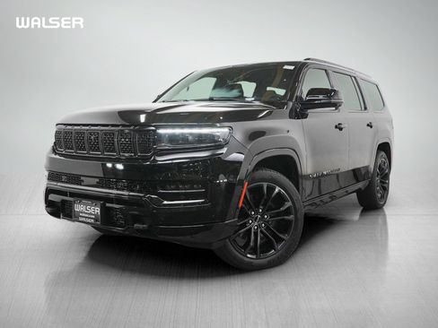 Used 2022 Jeep Grand Wagoneer Series II AWD/4WD image 1