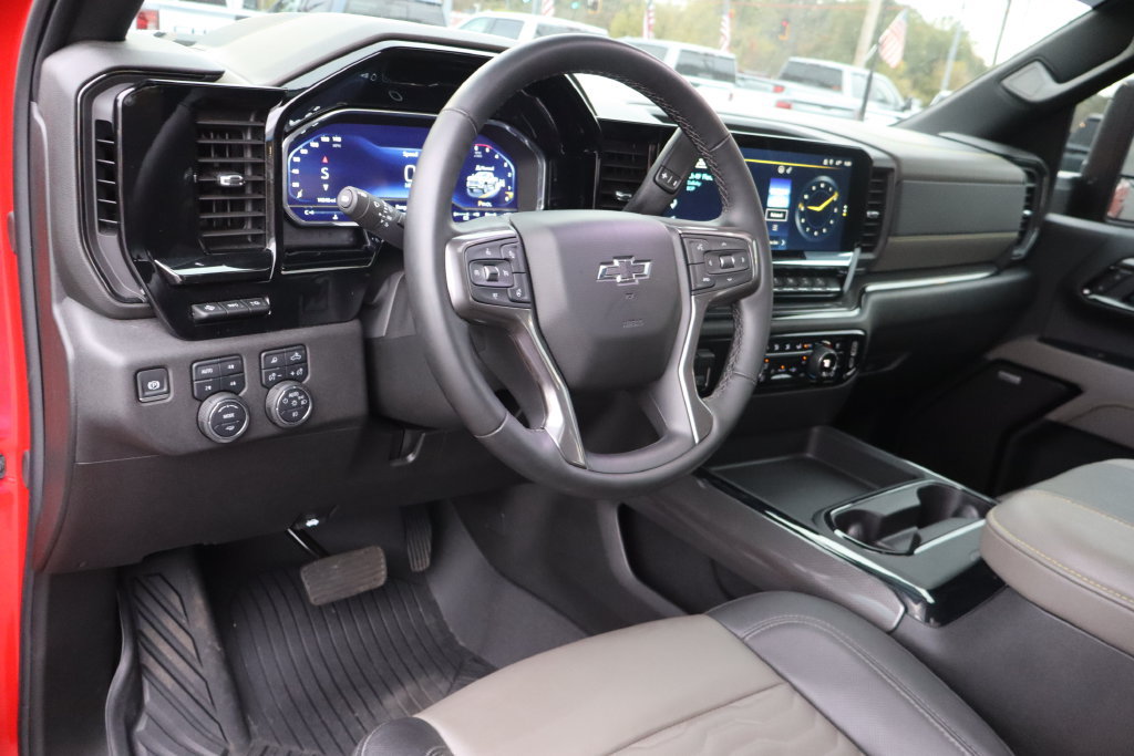 Used 2025 Chevrolet Silverado 2500 ZR2 w/ ZR2 Bison Edition AWD/4WD image 5