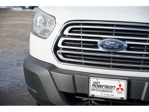 Used 2015 Ford Transit 150 XLT image 9