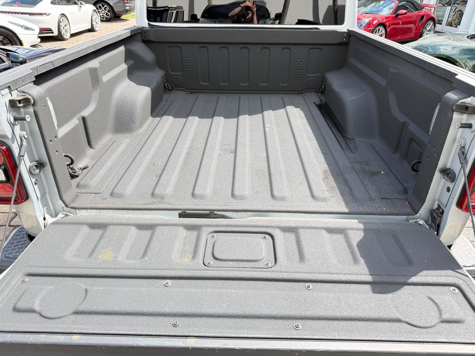 Used 2022 Jeep Gladiator Mojave w/ LED Lighting Group AWD/4WD image 13