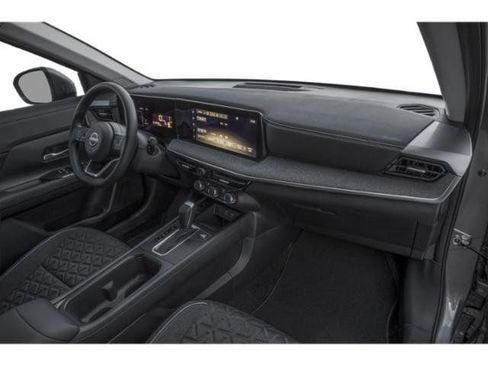 Certified 2025 Nissan Kicks SV image 17