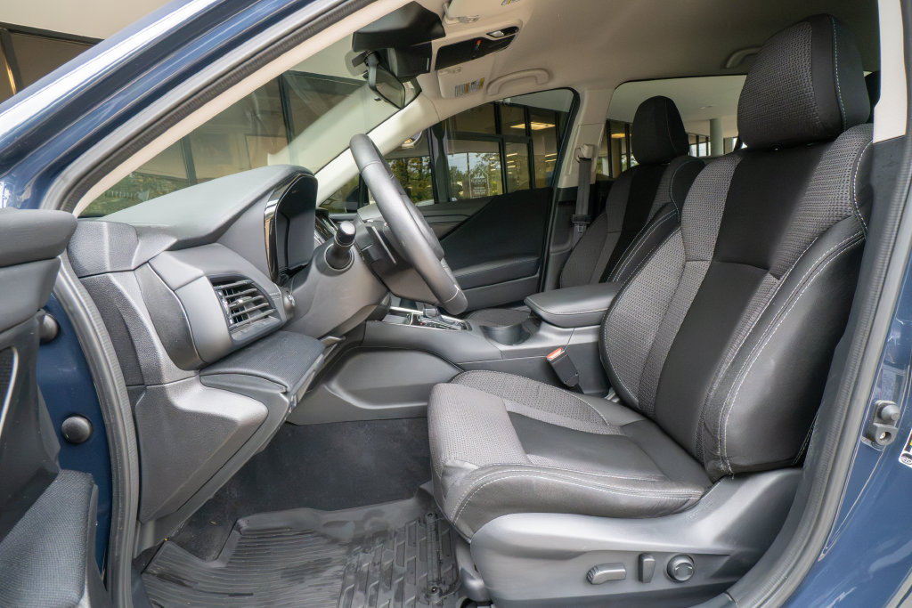 Certified 2025 Subaru Outback Premium AWD/4WD image 8