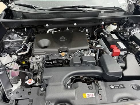Certified 2025 Toyota RAV4 XLE FWD image 25