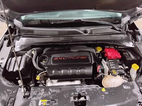 Used 2020 Jeep Compass Latitude w/ Safety & Security Group image 9