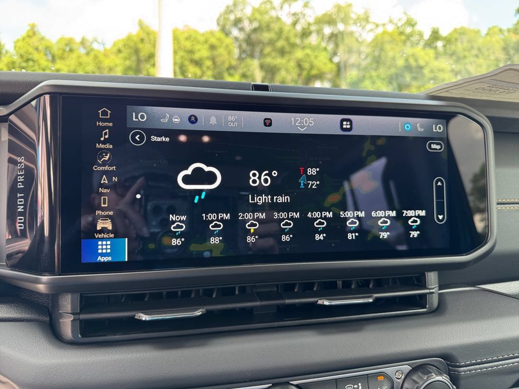New 2025 Jeep Wrangler Unlimited Sahara AWD/4WD image 32