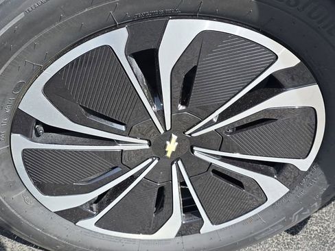 New 2025 Chevrolet Blazer EV LT image 31