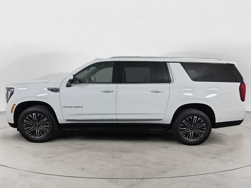 Used 2026 GMC Yukon XL Elevation AWD/4WD image 2