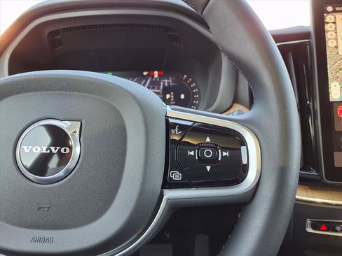 New 2026 Volvo XC60 B5 Core w/ Protection Package Premier image 16