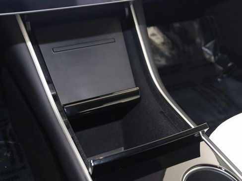 Used 2020 Tesla Model 3 Standard Range image 30