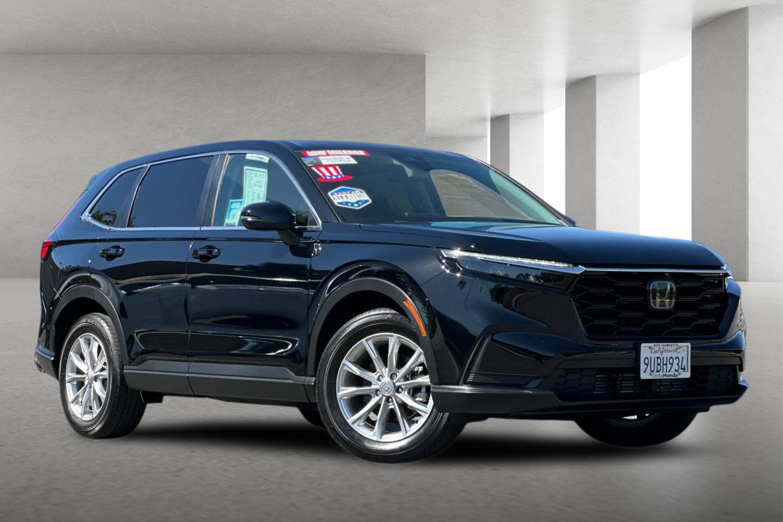 Used 2025 Honda CR-V EX image 2
