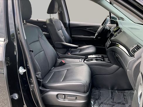 Used 2022 Honda Pilot Elite image 9