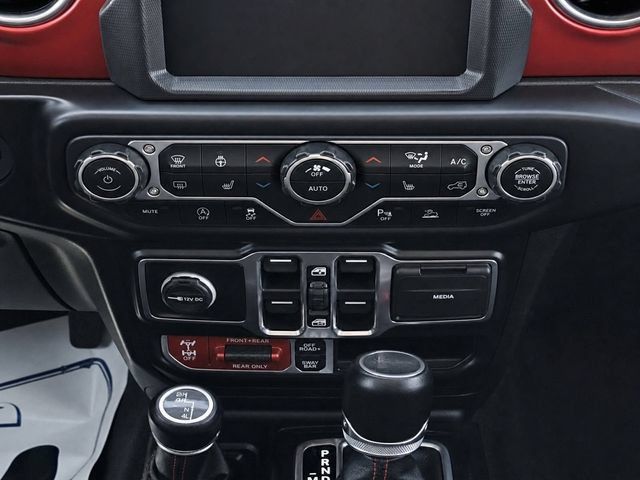 Used 2020 Jeep Gladiator Rubicon AWD/4WD image 16