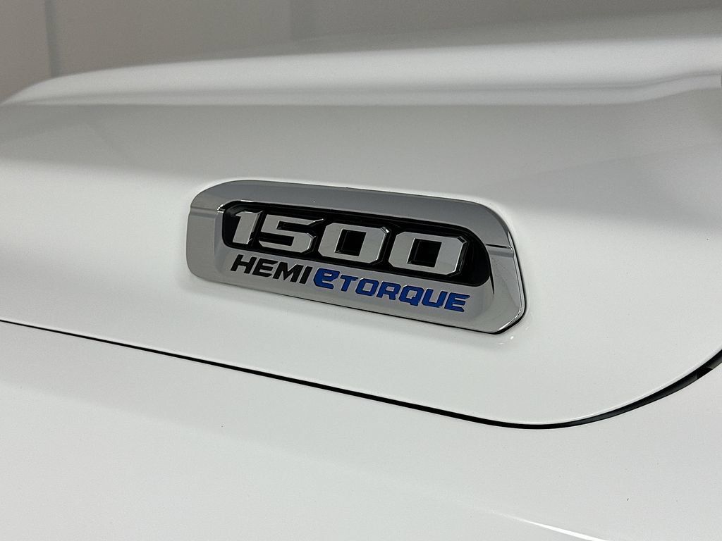 Used 2022 RAM 1500 Laramie AWD/4WD image 28