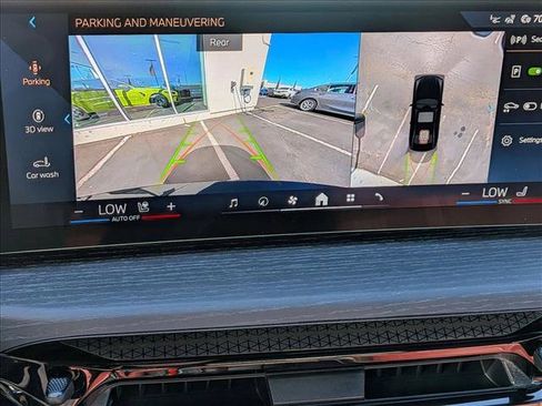 Used 2025 BMW 330i Sedan w/ Premium Package image 12