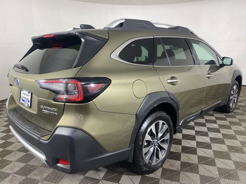 Used 2025 Subaru Outback Touring XT image 8