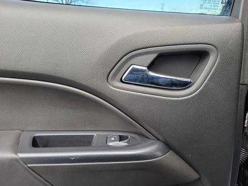 Used 2021 Chevrolet Colorado ZR2 image 12