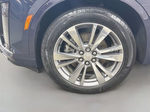 Certified 2024 Cadillac XT6 Premium Luxury AWD/4WD image 36