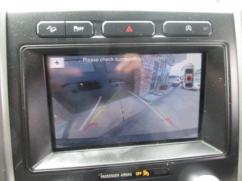 Used 2019 Ford Expedition XLT w/ Equipment Group 202A AWD/4WD image 34