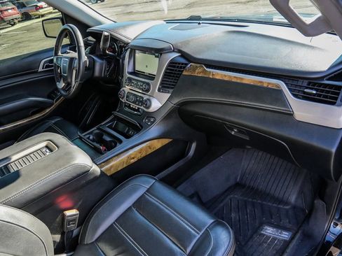 Used 2017 GMC Yukon XL Denali w/ Open Road Package image 15