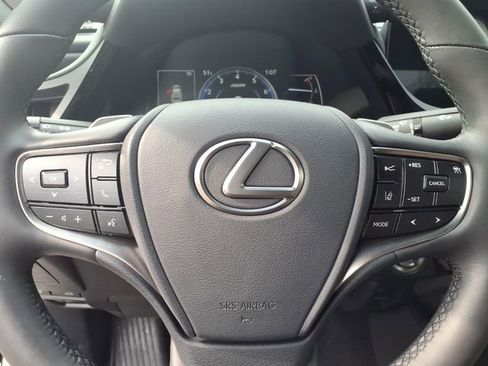 Certified 2024 Lexus ES 350 w/ Premium Package image 8