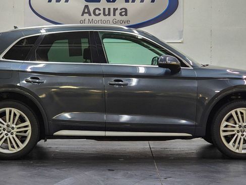 Used 2018 Audi Q5 2.0T Premium Plus w/ Premium Plus Package image 3
