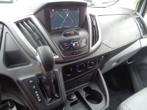 Used 2018 Ford Transit 250 148 Medium Roof RWD image 7
