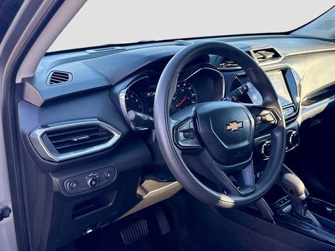 Used 2023 Chevrolet TrailBlazer LT w/ Convenience Package image 20