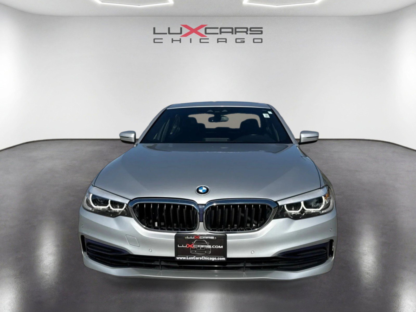 Used 2019 BMW 540i xDrive w/ Convenience Package AWD/4WD image 3