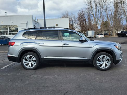 Used 2022 Volkswagen Atlas SE w/ Panoramic Sunroof Package image 17