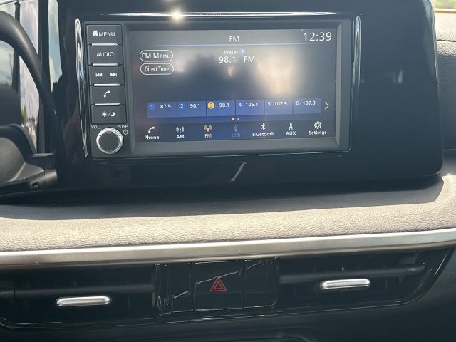 Used 2025 Nissan Kicks S w/ Charging Package FWD image 13