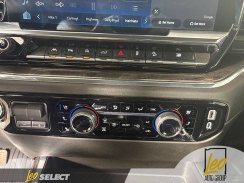 Used 2024 Chevrolet Silverado 1500 LTZ AWD/4WD image 20