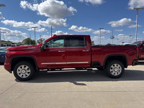 Used 2025 Chevrolet Silverado 2500 High Country w/ Z71 Off-Road Package image 28