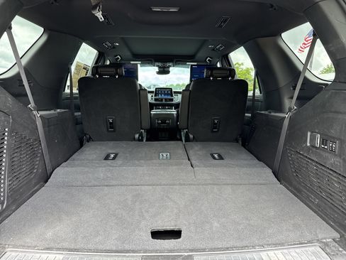 Used 2023 Chevrolet Tahoe High Country w/ Advanced Technology Package AWD/4WD image 40