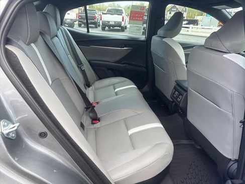 New 2026 Toyota Camry SE FWD image 7