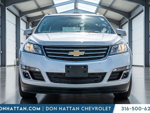 Used 2017 Chevrolet Traverse LT w/ Style and Technology Package image 33