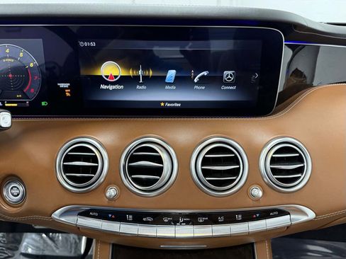 Used 2019 Mercedes-Benz S 560 Cabriolet image 28