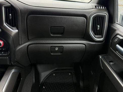 Used 2022 GMC Sierra 2500 AT4 w/ AT4 Premium Plus Package AWD/4WD image 32